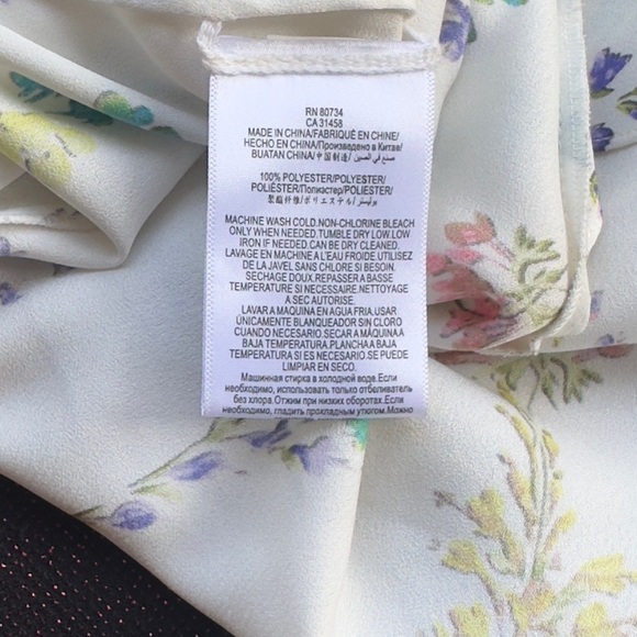 BCBGMaxAzria White Flutter Sleeve Blouse with Ruffled Details - Picture 5 of 10